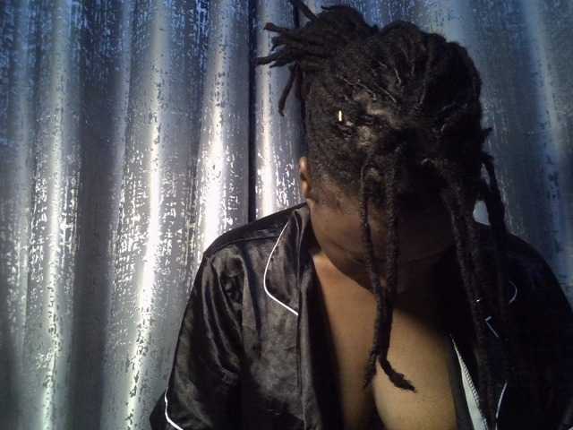Blackdiva-11 live cam on BongaCams