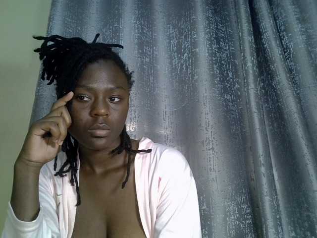 Blackdiva-11 live cam on BongaCams