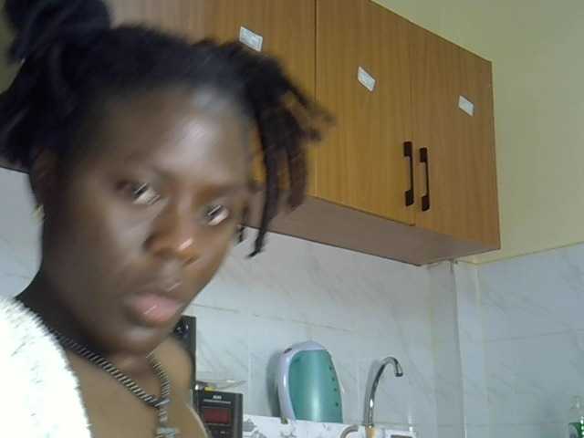 Blackdiva-11 live cam on BongaCams