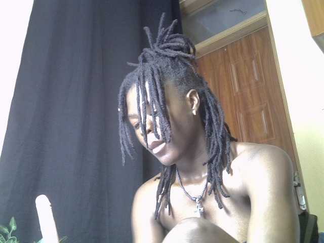 Blackdiva-11 live cam on BongaCams