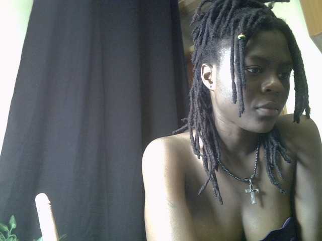 Blackdiva-11 live cam on BongaCams