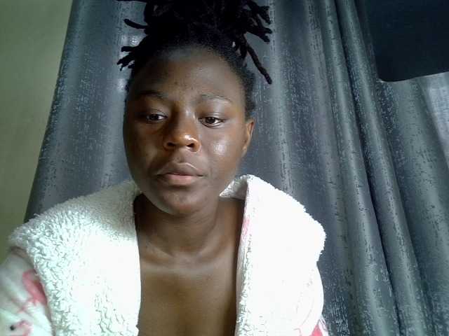 Blackdiva-11 live cam on BongaCams