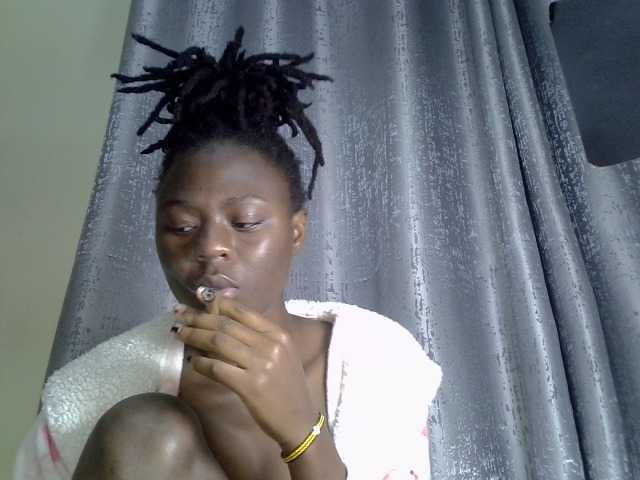 Blackdiva-11 live cam on BongaCams