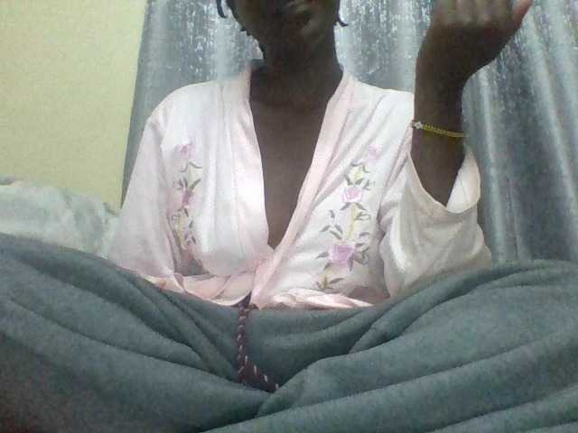 Blackdiva-11 live cam on BongaCams