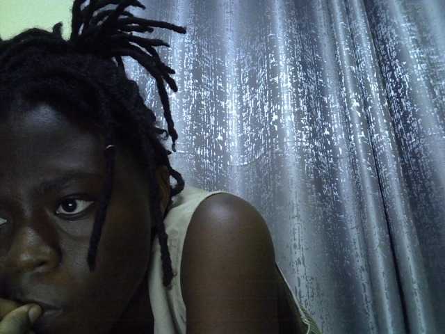 Blackdiva-11 live cam on BongaCams