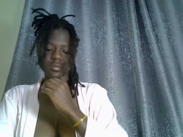 Blackdiva-11 live cam on BongaCams