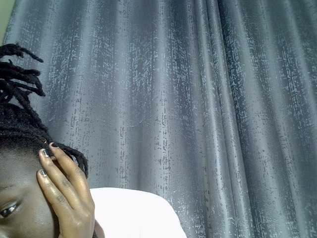 Blackdiva-11 live cam on BongaCams