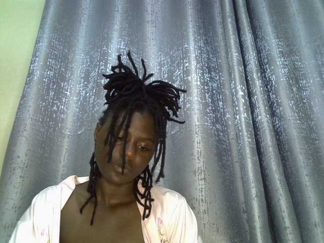 Blackdiva-11 live cam on BongaCams