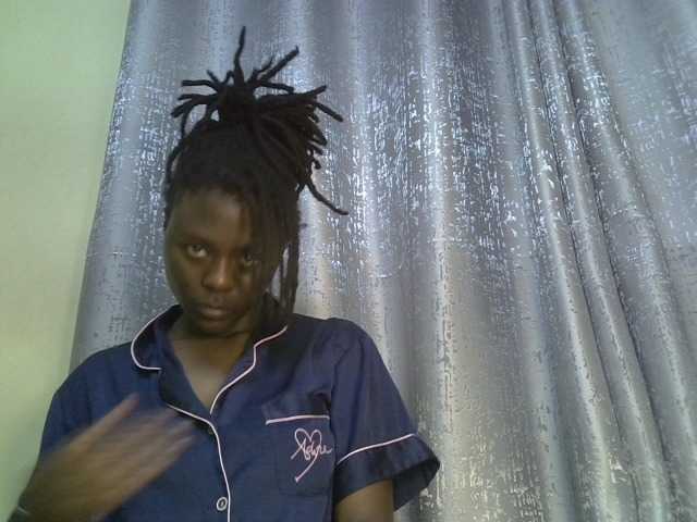 Blackdiva-11 live cam on BongaCams