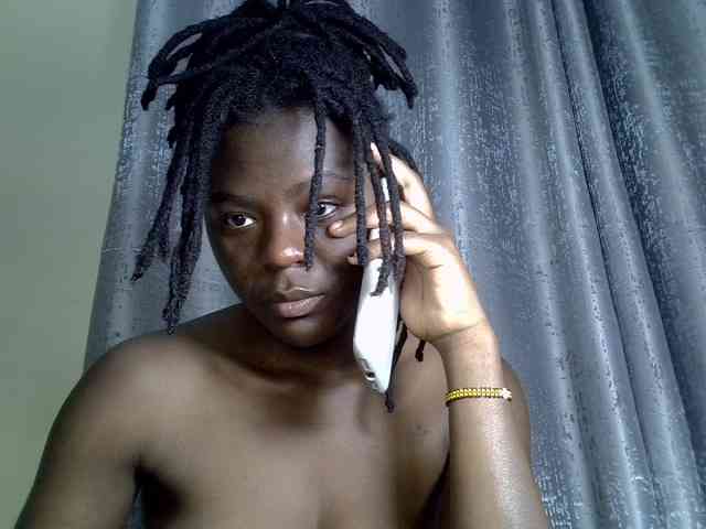 Blackdiva-11 webcam