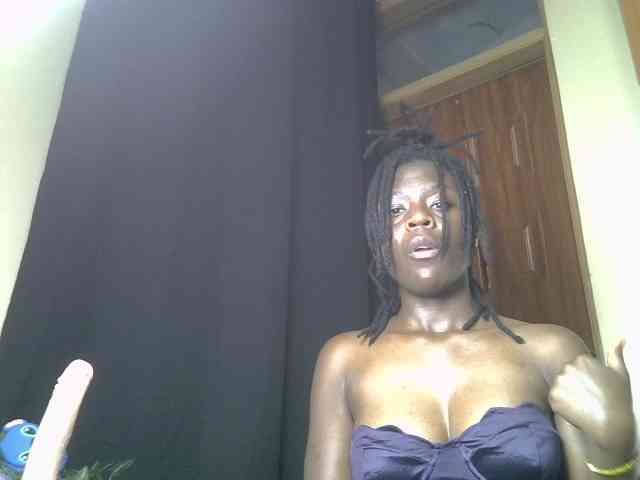 Blackdiva-11 webcam