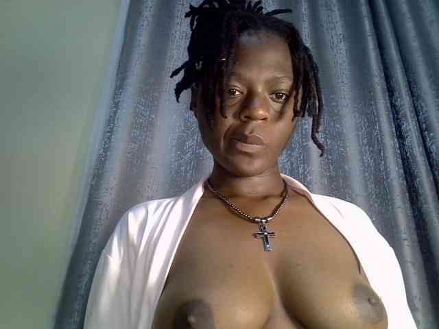 Blackdiva-11 webcam