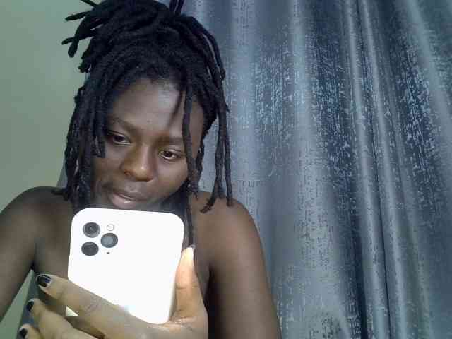 Blackdiva-11 webcam