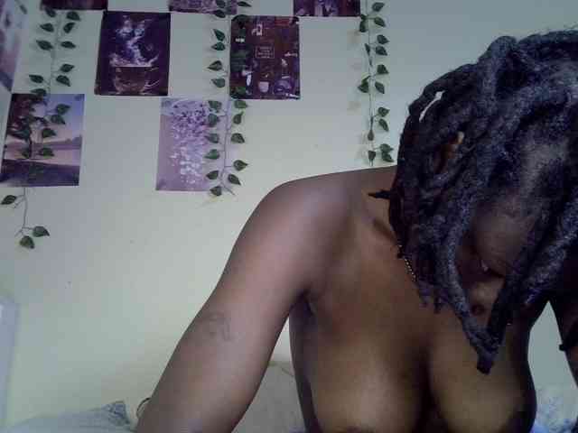Blackdiva-11 webcam