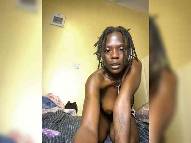 Blackdiva-11 webcam