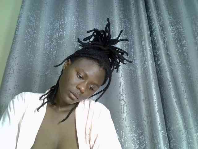 Blackdiva-11 webcam