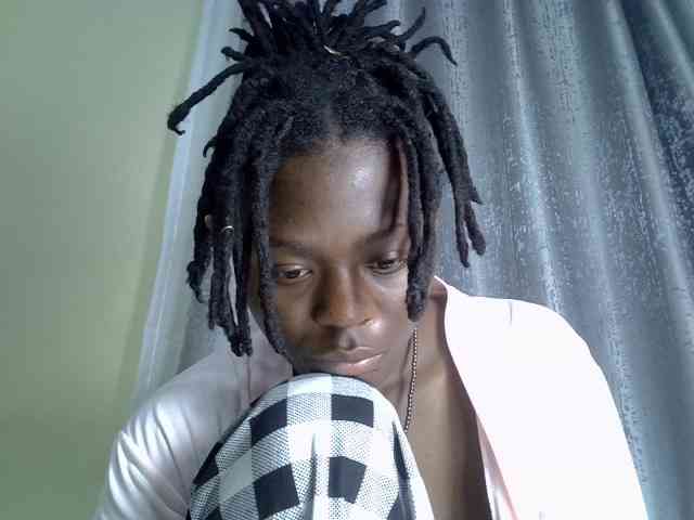 Blackdiva-11 webcam
