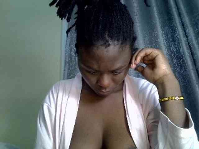Blackdiva-11 webcam