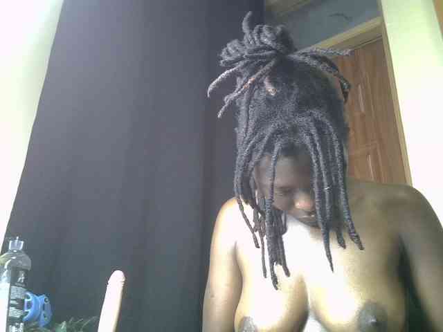 Blackdiva-11 webcam