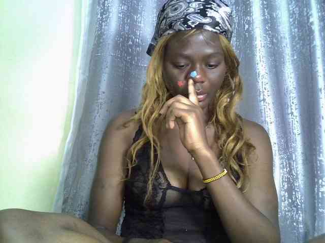 Blackdiva-11 webcam