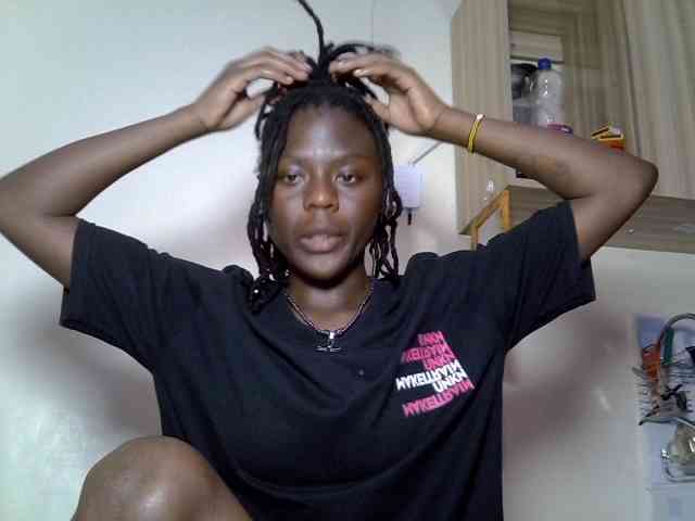 Blackdiva-11 webcam