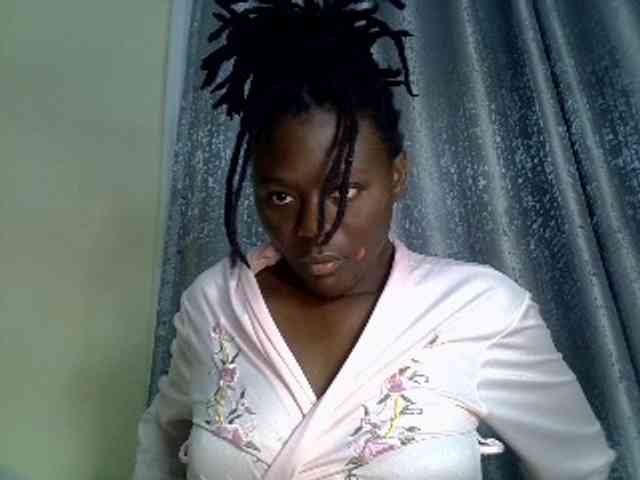 Blackdiva-11 webcam