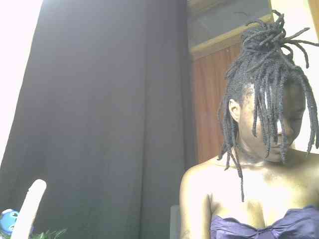 Blackdiva-11 webcam