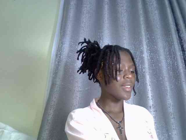 Blackdiva-11 webcam