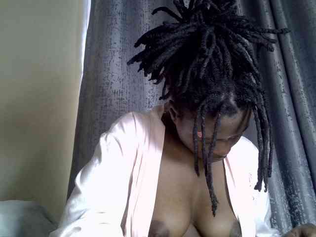 Blackdiva-11 webcam