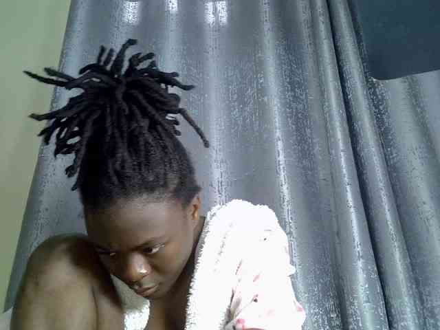 Blackdiva-11 webcam