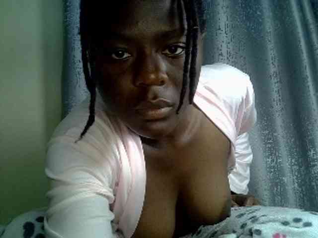 Blackdiva-11 webcam