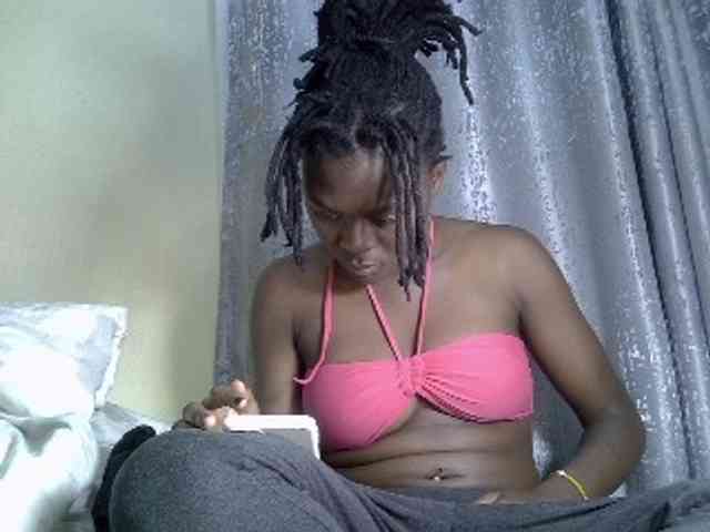 Blackdiva-11 webcam