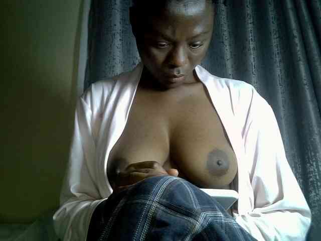 Blackdiva-11 webcam
