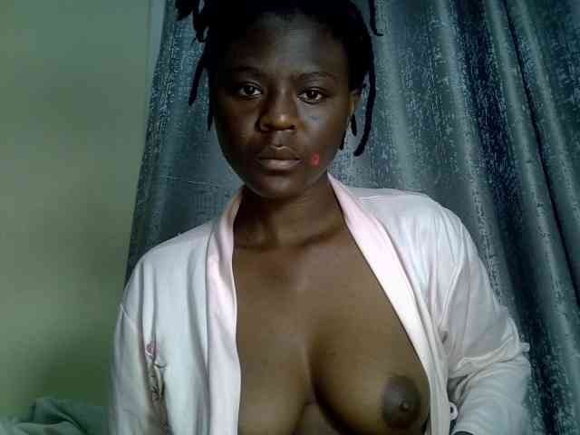 Blackdiva-11 webcam