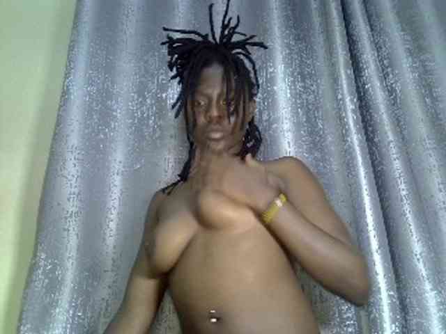 Blackdiva-11 webcam