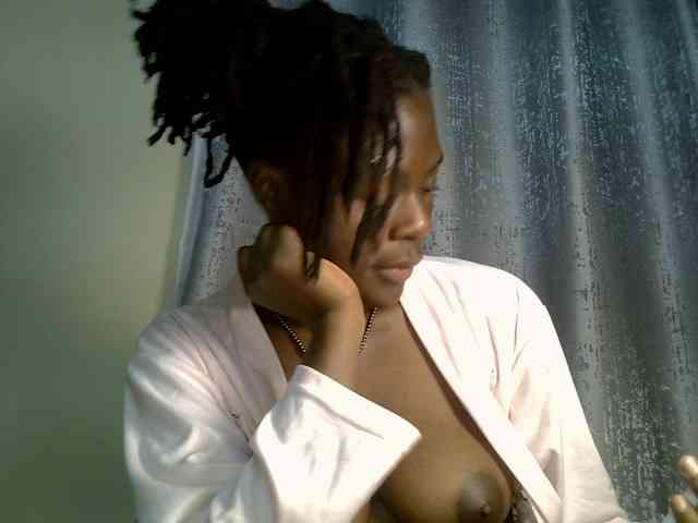 Blackdiva-11 webcam