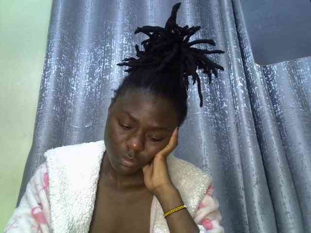 Blackdiva-11 webcam