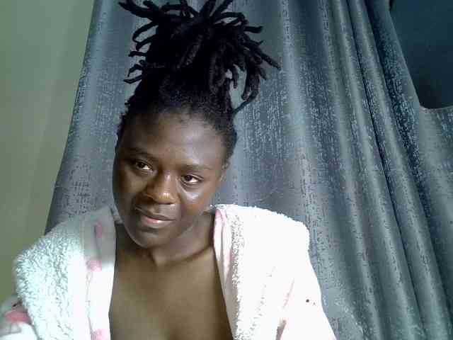 Blackdiva-11 webcam