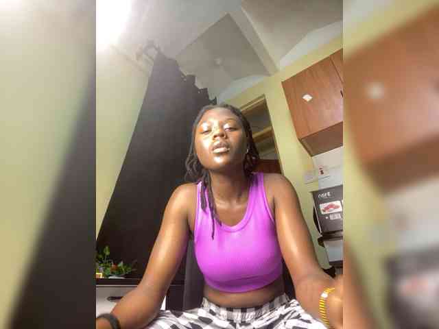 Blackdiva-11 webcam