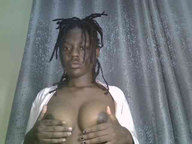 Blackdiva-11 webcam