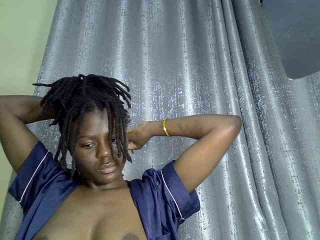 Blackdiva-11 webcam