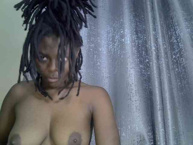 Blackdiva-11 webcam