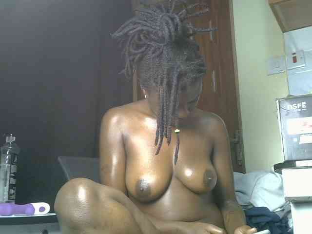 Blackdiva-11 webcam