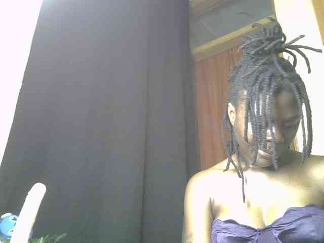 Blackdiva-11 webcam