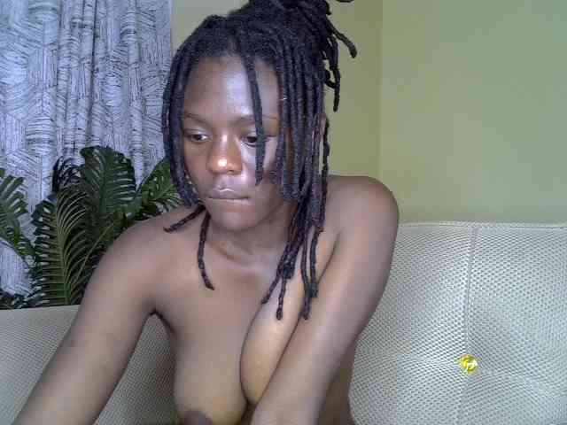 Blackdiva-11 webcam