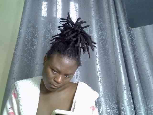 Blackdiva-11 webcam