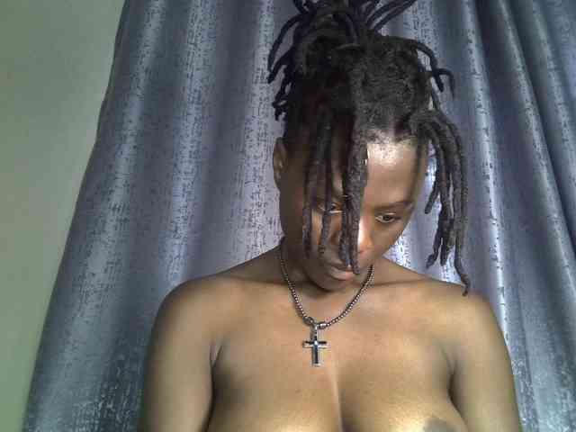 Blackdiva-11 webcam
