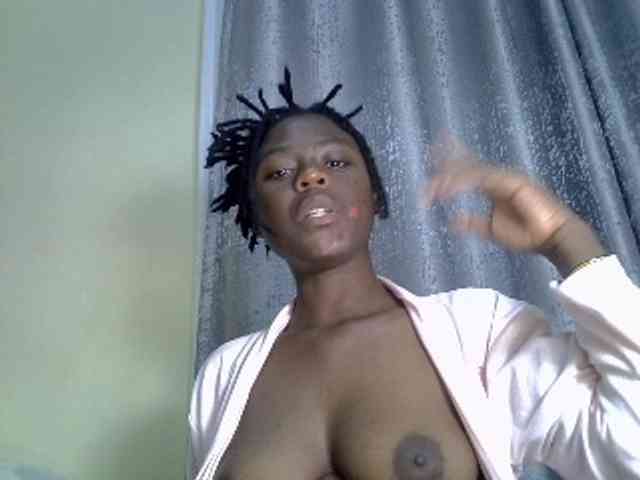 Blackdiva-11 webcam