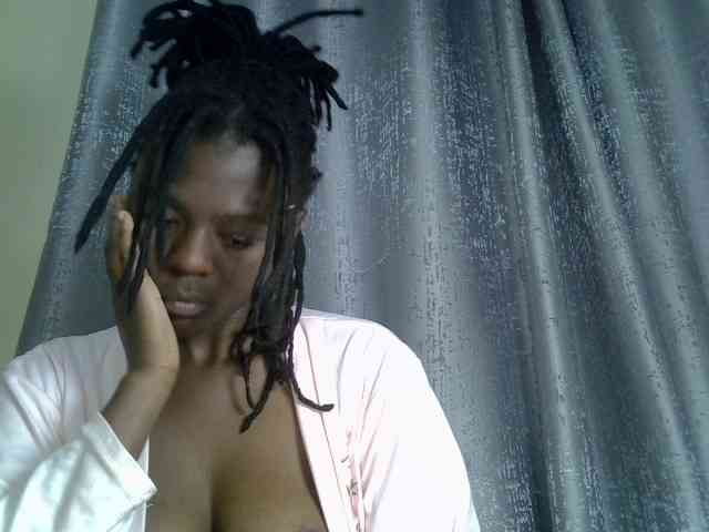 Blackdiva-11 webcam