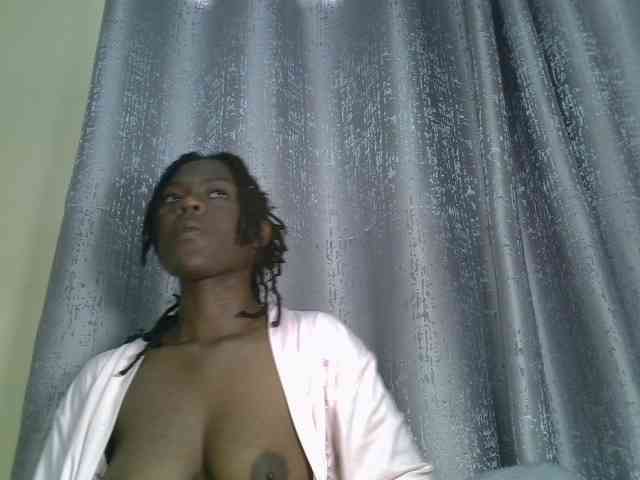 Blackdiva-11 webcam
